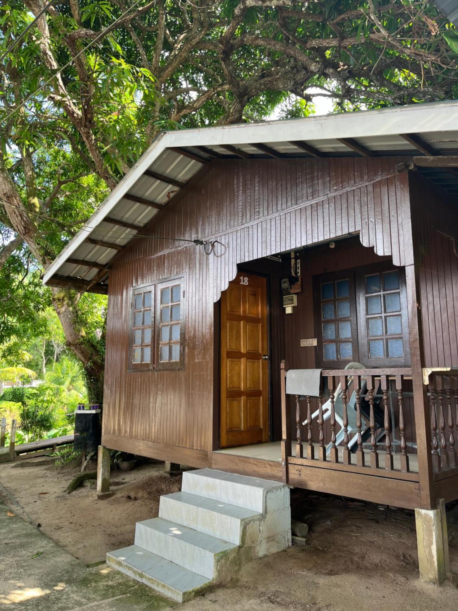 Kampong Mukut Sri Sentosa Chalet מראה חיצוני תמונה